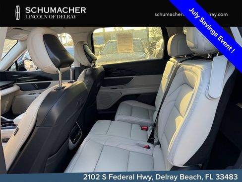 New 2026 Lincoln Nautilus Premier AWD/4WD image 12