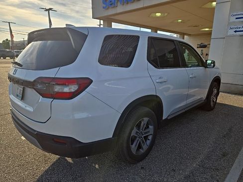 Used 2023 Honda Pilot EX-L image 5
