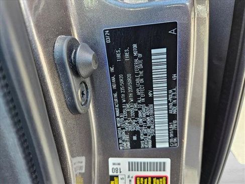 Used 2024 Toyota Sienna Platinum FWD image 22