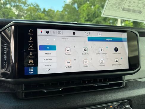 New 2025 Jeep Gladiator Sport image 29