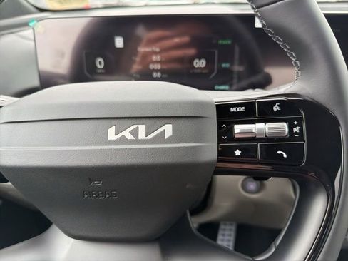 New 2026 Kia Sorento SX Prestige AWD/4WD image 24