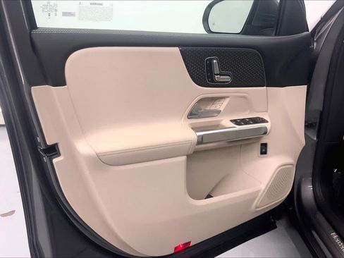 Used 2026 Mercedes-Benz GLB 250 image 22