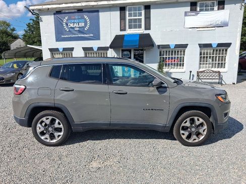 Used 2019 Jeep Compass Limited AWD/4WD image 7