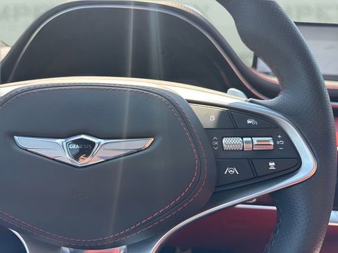 Used 2025 Genesis GV70 3.5T Sport w/ Sport Advanced Package image 17
