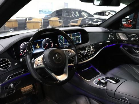 Used 2018 Mercedes-Benz S 560 Sedan image 12
