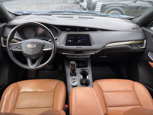Used 2021 Cadillac XT4 Premium Luxury FWD image 28