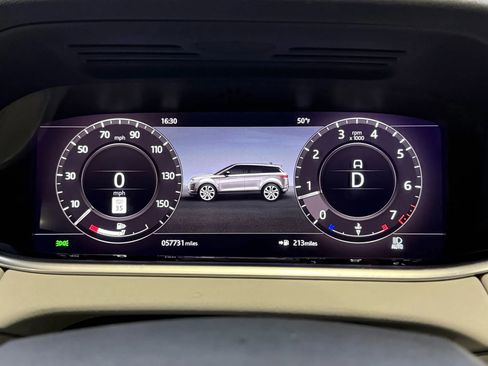Used 2020 Land Rover Range Rover Evoque SE image 34