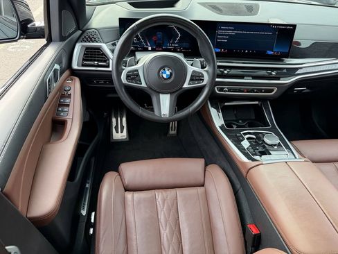 Used 2024 BMW X5 sDrive40i w/ M Sport Package RWD image 14