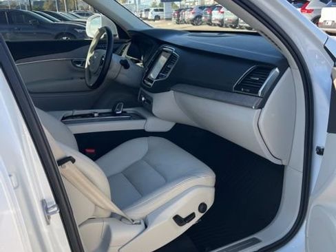 Used 2023 Volvo XC90 T8 Plus w/ Protection Package Premier image 31