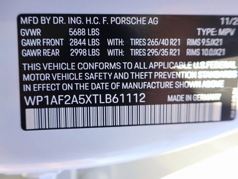 New 2026 Porsche Macan GTS image 38