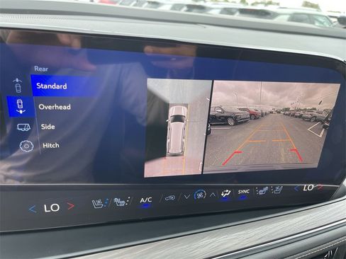 New 2025 Chevrolet Suburban Premier image 17