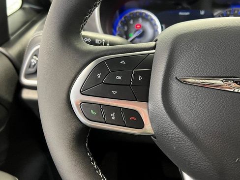 New 2026 Chrysler Pacifica Select image 37