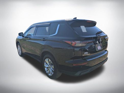 New 2026 Mitsubishi Outlander ES FWD image 5