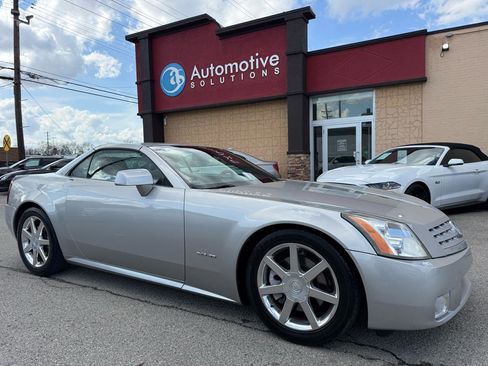 Used 2004 Cadillac XLR image 7