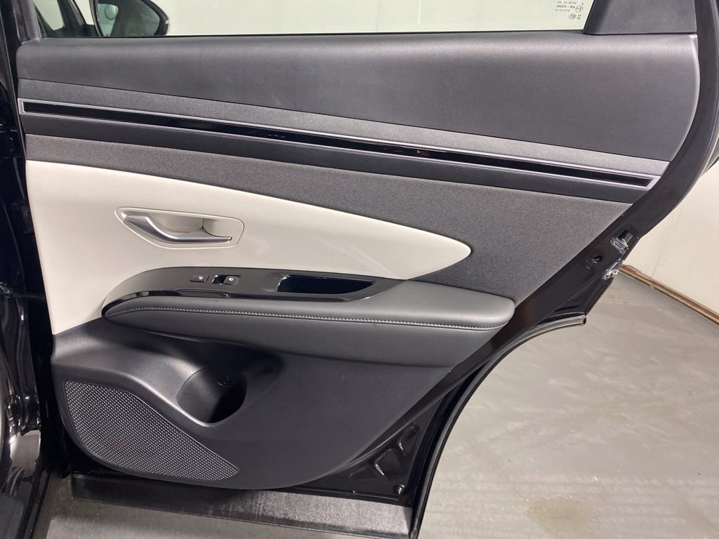 Used 2022 Hyundai Tucson Limited AWD/4WD image 31