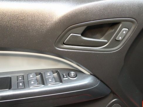 Used 2019 Chevrolet Colorado W/T w/ WT Convenience Package image 15