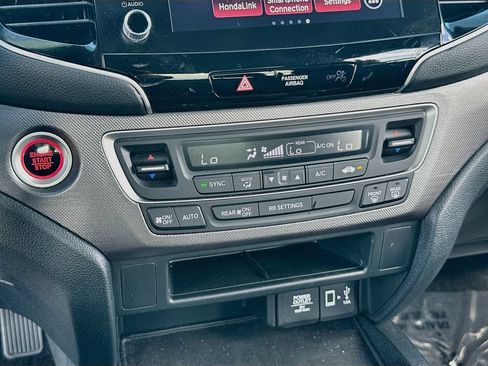 Used 2023 Honda Ridgeline Sport image 15