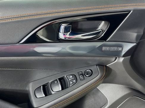 Used 2022 Nissan Maxima SR w/ Sport Mat Group image 19