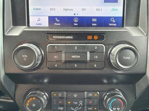 Used 2022 Ford F250 XLT w/ XLT Premium Package AWD/4WD image 30