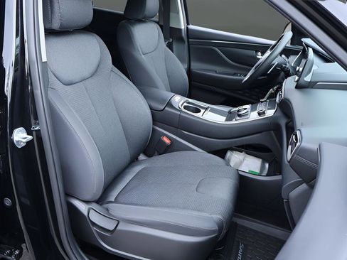 Used 2022 Hyundai Santa Fe SE FWD image 19