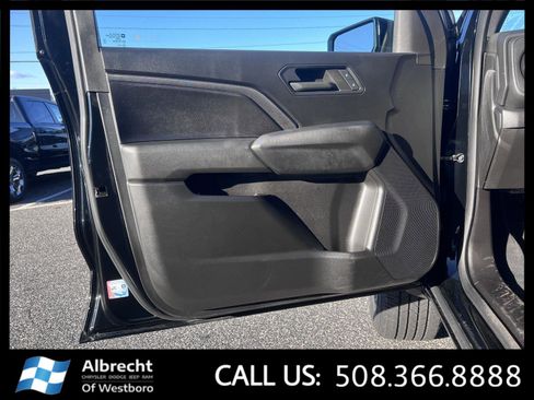 Used 2023 Chevrolet Colorado Trail Boss w/ Technology Package image 11