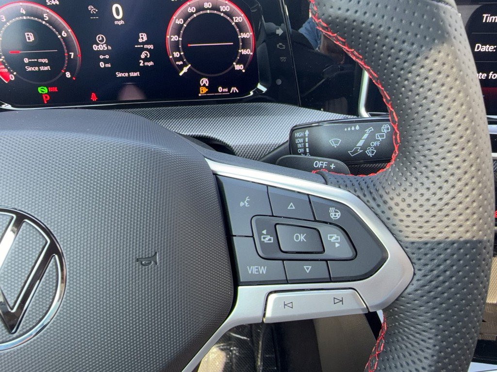 New 2026 Volkswagen GTI SE FWD image 22