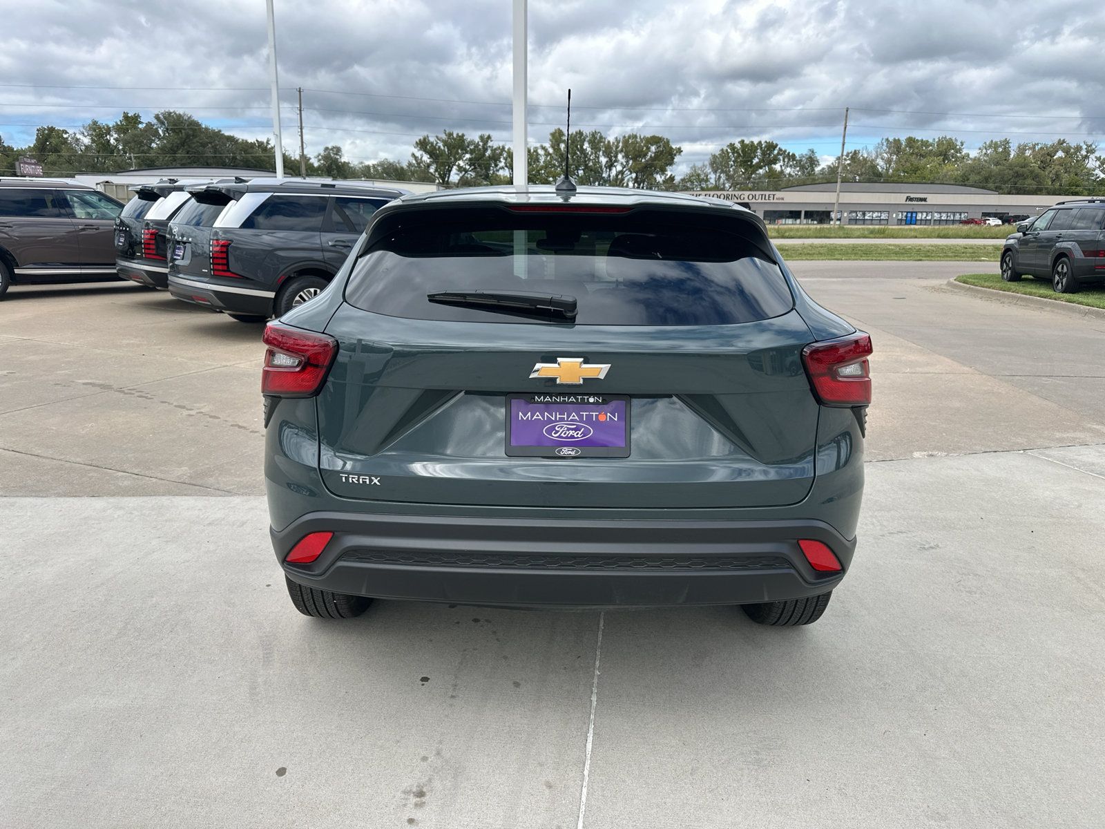 Used 2026 Chevrolet Trax LS FWD image 12