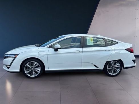 Used 2020 Honda Clarity Touring image 2