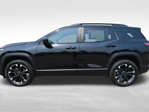 Used 2025 Chevrolet Equinox RS w/ Safety and Technology Package AWD/4WD image 4