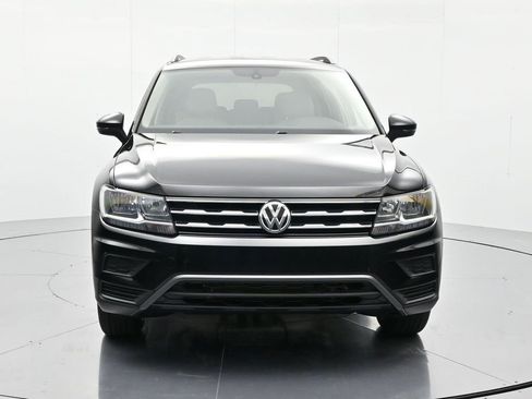 Used 2021 Volkswagen Tiguan SE image 2
