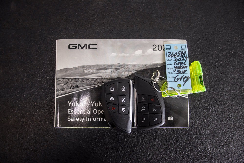 Used 2023 GMC Yukon Denali AWD/4WD image 42