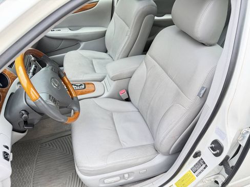Used 2005 Lexus ES 330 FWD image 14
