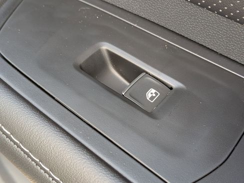 New 2026 Volkswagen Atlas SE image 36