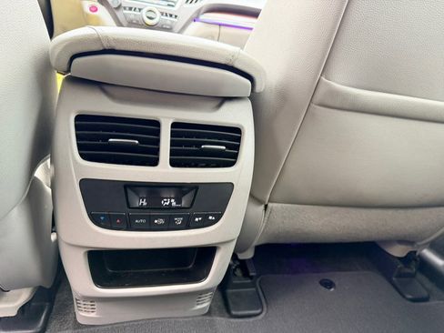 Used 2015 Acura MDX SH-AWD 4dr Tech Pkg image 17