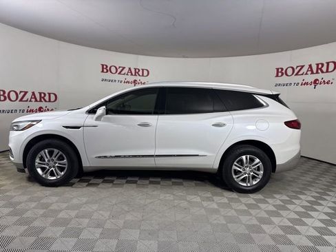 Used 2021 Buick Enclave Essence w/ Sound and Sites Package image 5