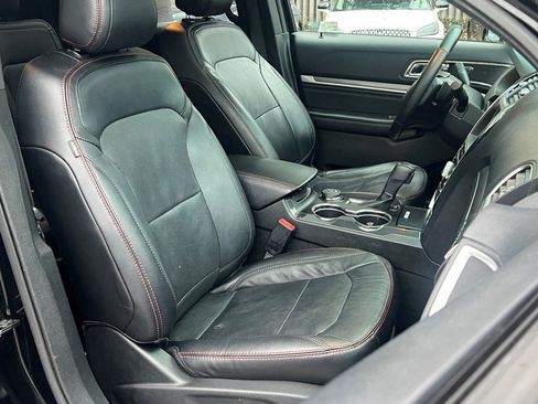Used 2016 Ford Explorer Sport w/ Equipment Group 401A image 10
