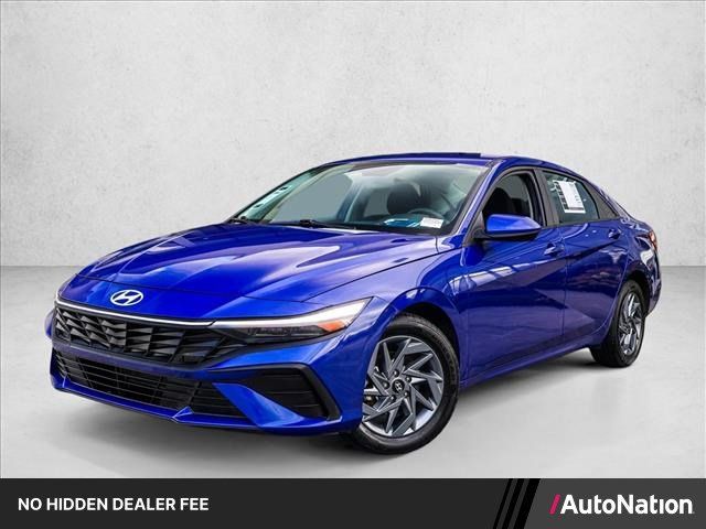 Used 2024 Hyundai Elantra SEL FWD image 1