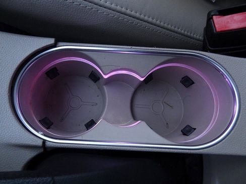 Used 2015 Ford Fiesta Titanium image 35