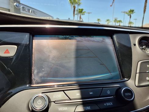 Used 2019 Buick Envision Essence FWD image 5