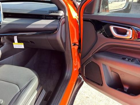 New 2026 Jeep Compass Limited image 29