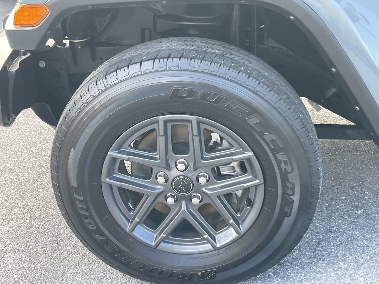 Used 2024 Jeep Gladiator Sport AWD/4WD image 26