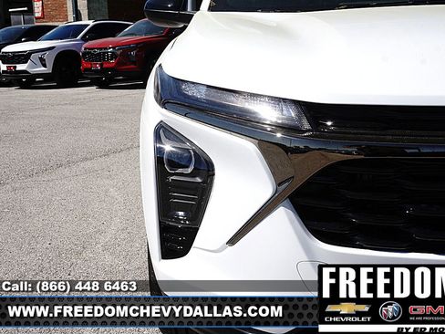 New 2026 Chevrolet Trax RS w/ Driver Confidence Package image 41