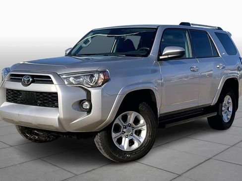 Used 2024 Toyota 4Runner SR5 image 3