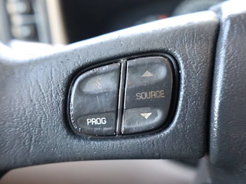 Used 2006 Chevrolet Silverado 2500 LT w/ Onstar Plus Package AWD/4WD image 28