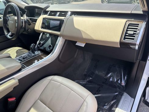 Used 2022 Land Rover Range Rover Sport HSE Silver Edition AWD/4WD image 11