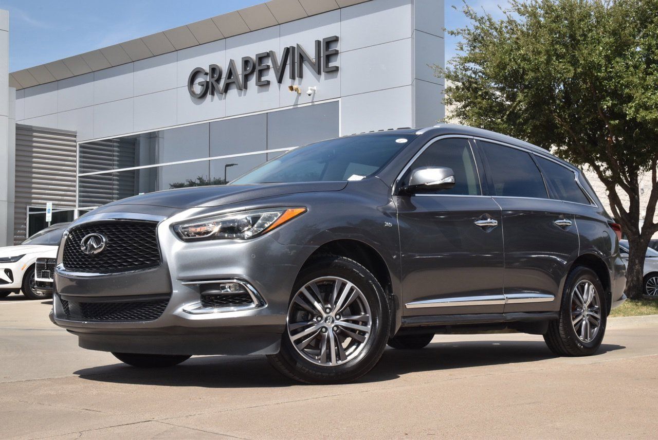 Used 2019 INFINITI QX60 Luxe w/ Essential Package FWD image 2