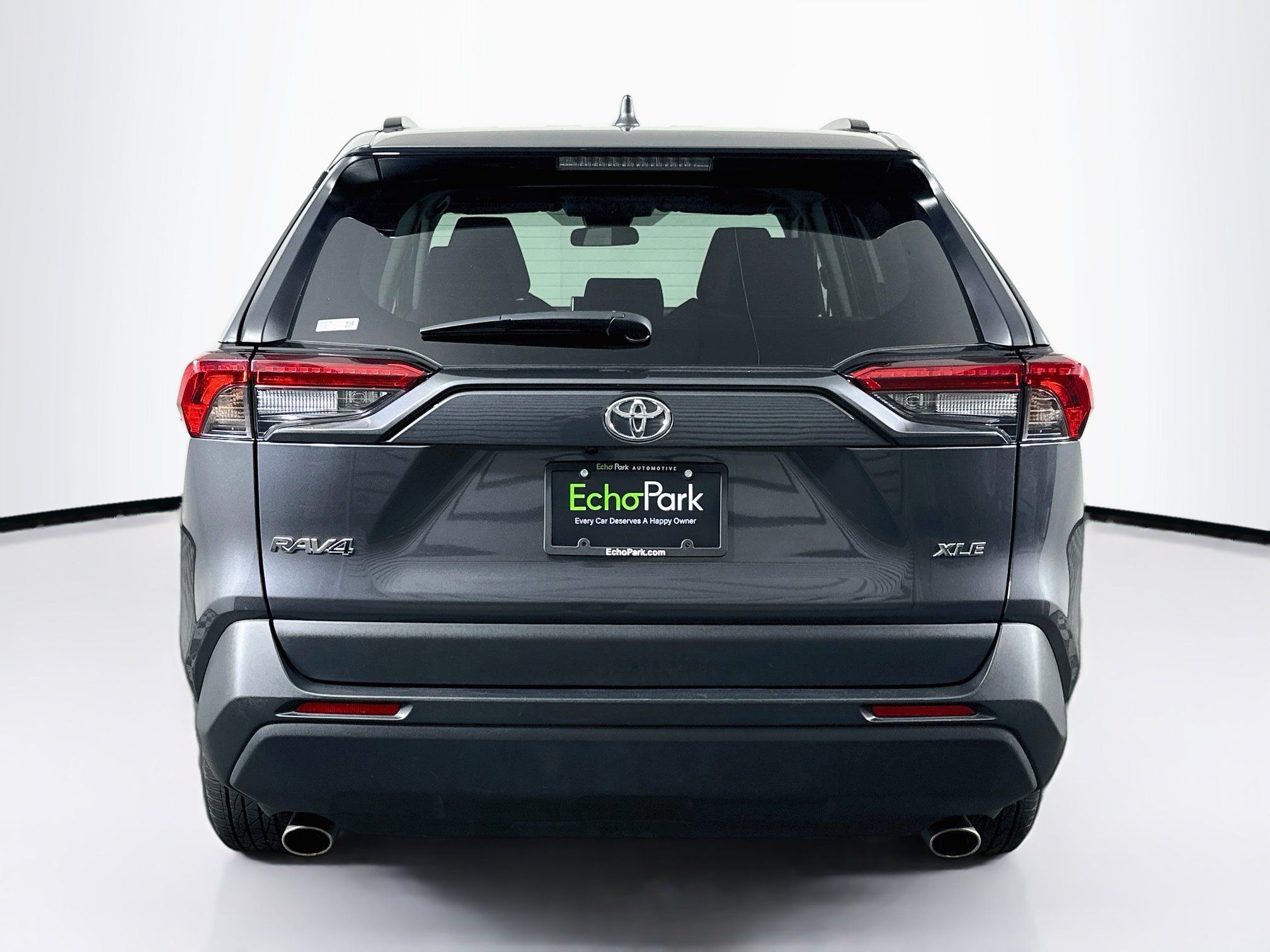Used 2025 Toyota RAV4 XLE FWD image 7