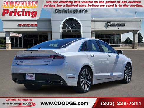 Used 2017 Lincoln MKZ Select w/ Technology Package AWD/4WD image 3