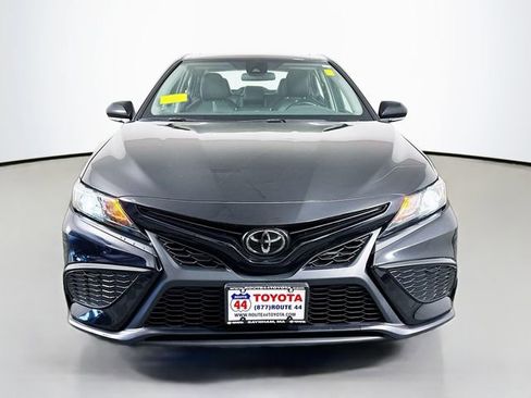 Used 2023 Toyota Camry SE AWD/4WD image 9