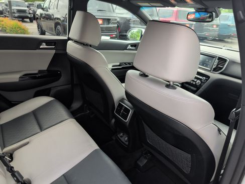 Used 2019 Kia Sportage EX w/ EX Sport Appearance Package FWD image 21